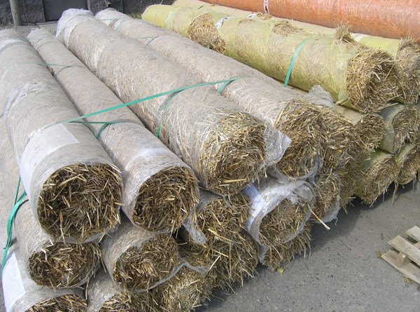 straw blanket for erosion control