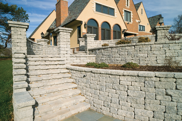 VERSA-LOK Mosaic retaining wall features