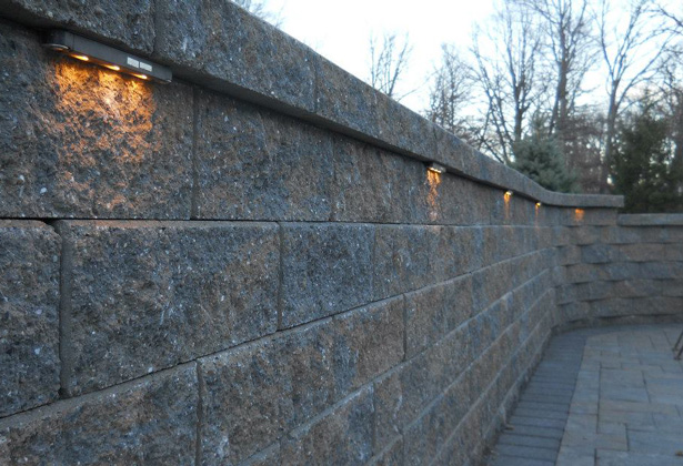 VERSA-LOK Ultra Retaining Wall